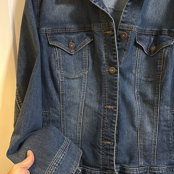 Denim jacket - Picture 3 of 5